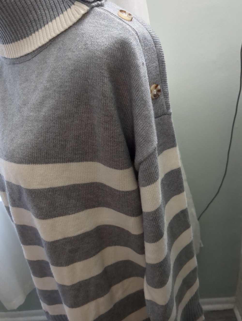 **3/$10** Kim Rogers Sweater Size Large - Picture 3 of 7